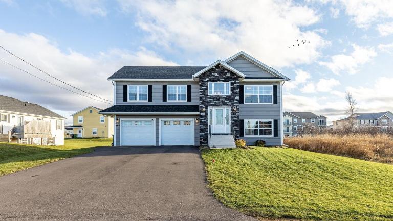Beautiful Bright House 5 Mins From Downtown - B&B Stratford