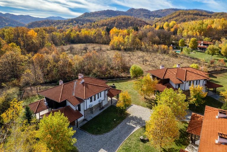 Къща за гости - Volpe new guesthouse - B&B Oreshak