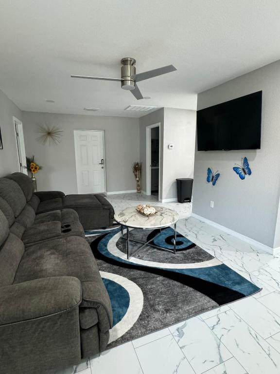 Down Home Living - B&B New Port Richey