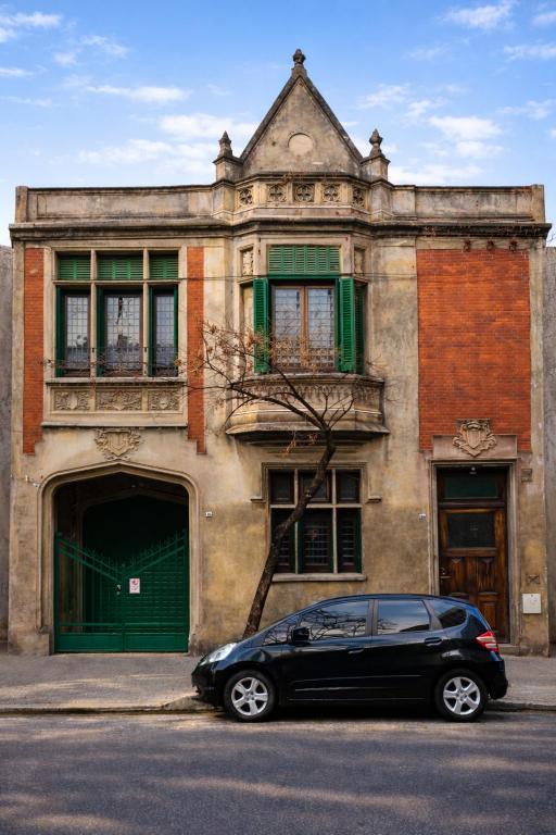 Maison Depla with rooftop, Jacuzzi, pool, and BBQ - Chambres d'hôtes Buenos Aires