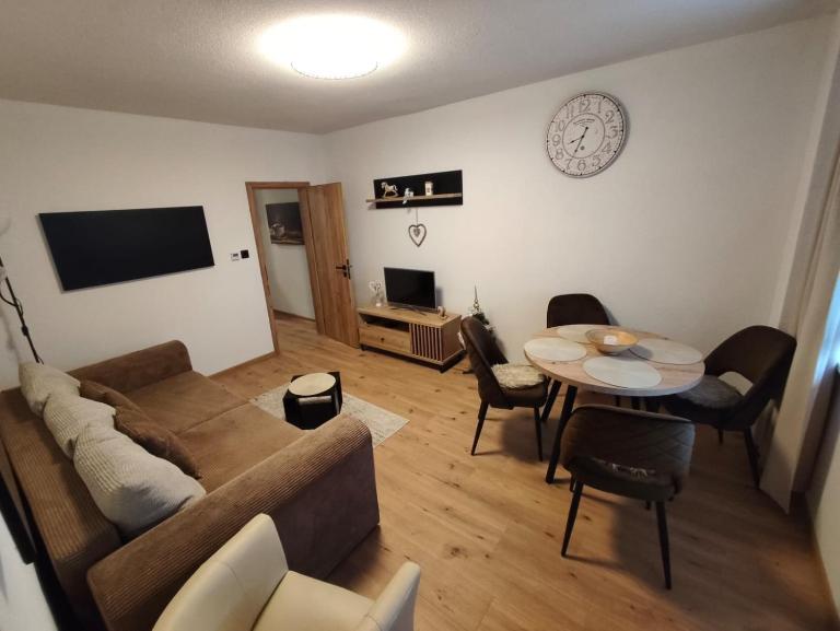 Apartmán Leny - Ferienwohnung Tatranska Lomnica