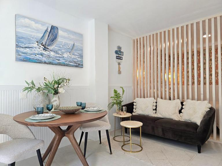 Sun & Palms - Beach Vibe Designer Apartment - B&B Mijas Costa