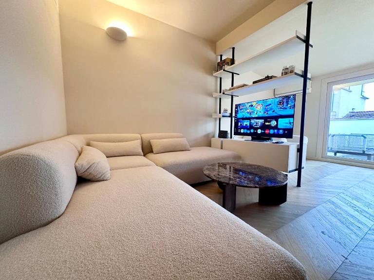 Front Beach Apartments - Attic - B&B Viareggio