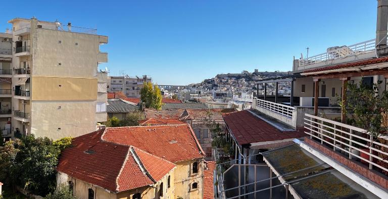 Surrounded View Family - with Private Parking - Bed and Breakfast Kavála