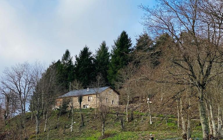 Vivienda de uso turístico en plena naturaleza O Poleiro - B&B Cruz do Incio