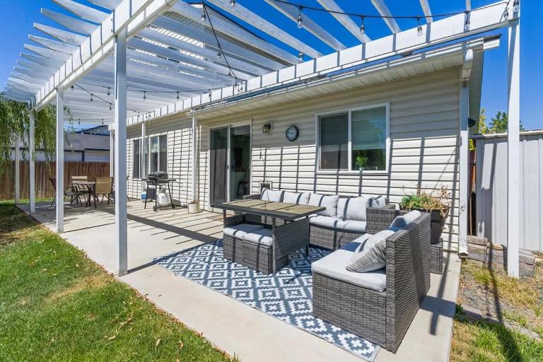 Caldwell Lux Getaway! Large Family Friendly Home - B&B Caldwell