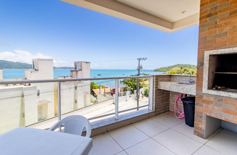 1078 - Apartamento com vista para o mar em Bombinhas - B&B Bombinhas
