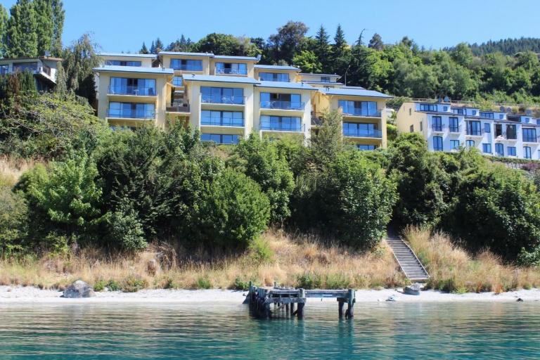 Lakeside Landing - lakefront and walk to town - Ferienwohnung Queenstown