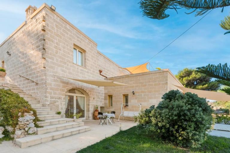 Antico Casolare P. P. - Bed and Breakfast Otranto
