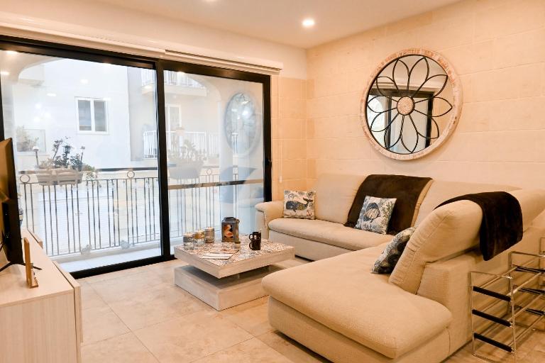 Xlendi Bay Wonderfull 3 Bedroom Apartment Gozo - Happy Rentals - B&B Xlendi