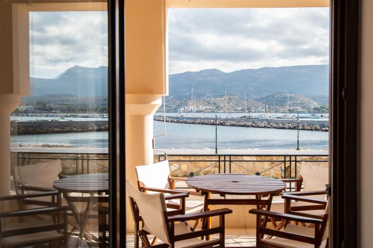 Renas Guesthouse - B&B Sitia