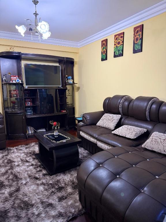 Departamento en Ciudad Satélite, Juan Matienzo No 232, cerca del Aeropuerto - B&B Allpacoma