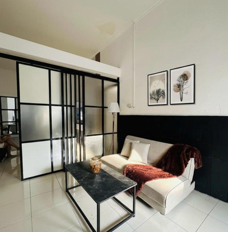 Spacious House - Ngemplak, Surakarta - B&B Kadiporo