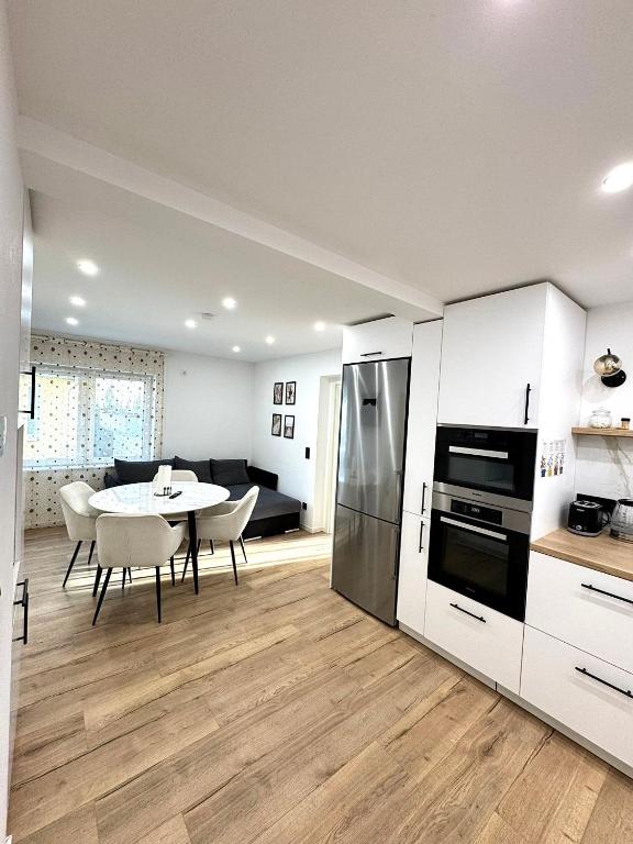 Apartament für Urlaub und Geschäftsreisen - Bed and Breakfast Hanau