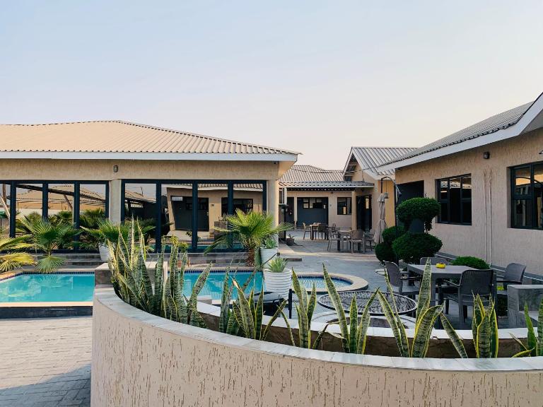 Executive Suites and Spa - Chambres d'hôtes Letlhakane