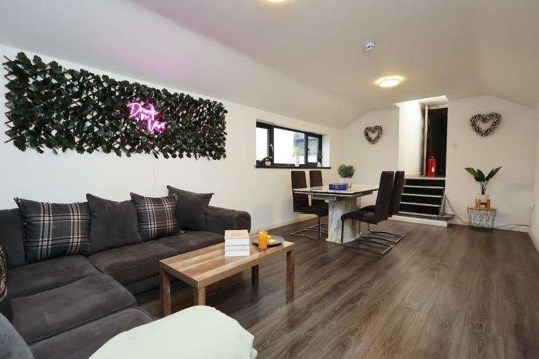 CentralHub2 1BD Studio- Contractor & Travelers - Ferienwohnung Cardiff