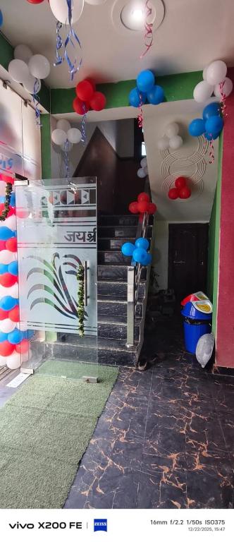 Hotel Gopi Dham - Bed and Breakfast Jāmb