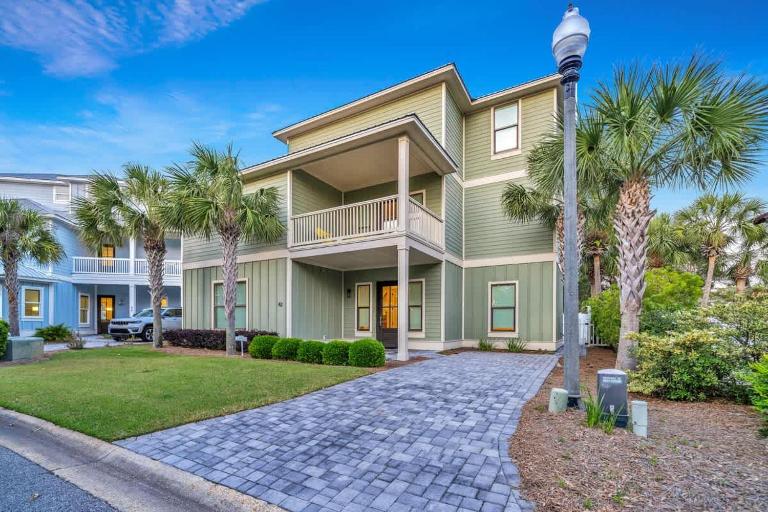 Iorana II - B&B Destin