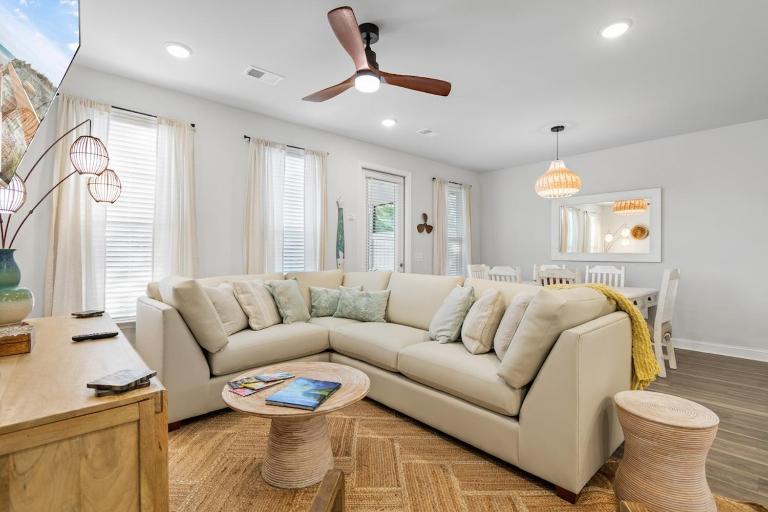 Luxury on Greens w Pool Nearby Golf Barefoot - B&B Myrtle Beach
