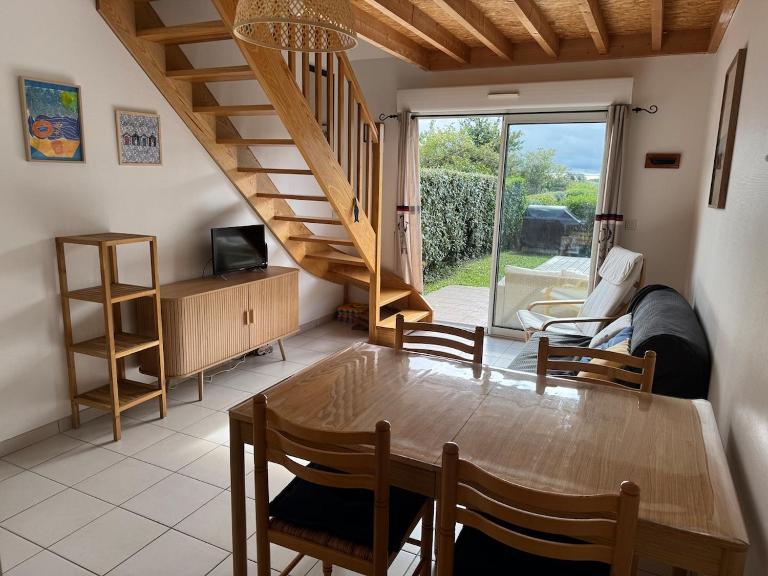 Maison cosy à 400m des plages, jardin & 2 chambres - B&B Lancieux