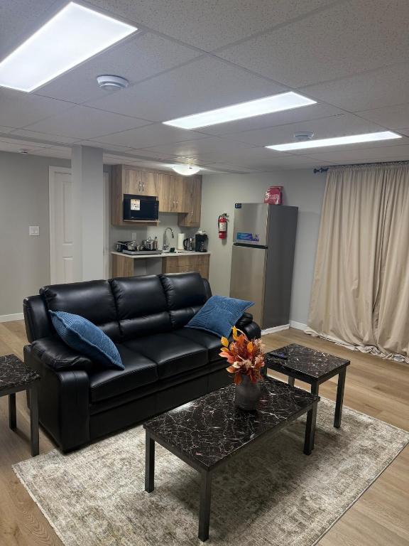 Comfy 2 Bedroom Basement suite - Ferienwohnung Winnipeg