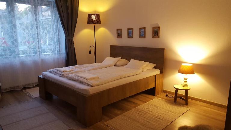 Zrínyi 11 Apartments - Bed and Breakfast Balatonkenese