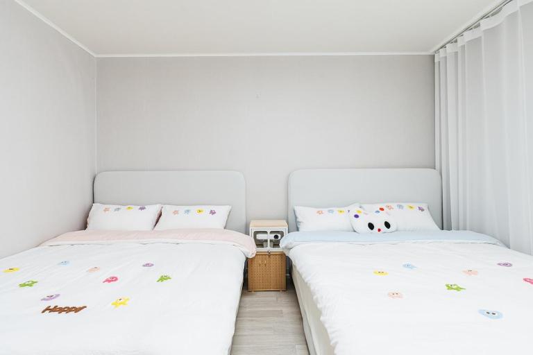 Seoul Memory 샤로수길 낙성대역5분, OTT, 숙소앞 전통시장, 홍대, 강남, 성수 지하철25분 이내, 관악산, 최대5인 - B&B Seul