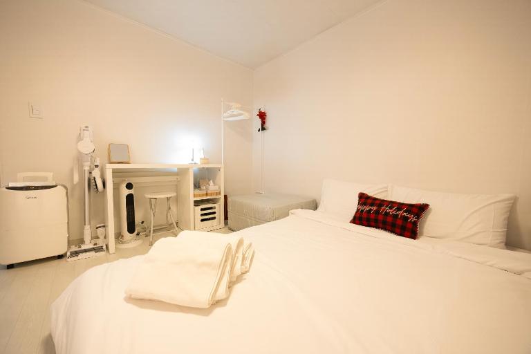 Family trip, Business trip, Long term trip perfect for 3 to 6 guests with Free laundry - B&B Seoul