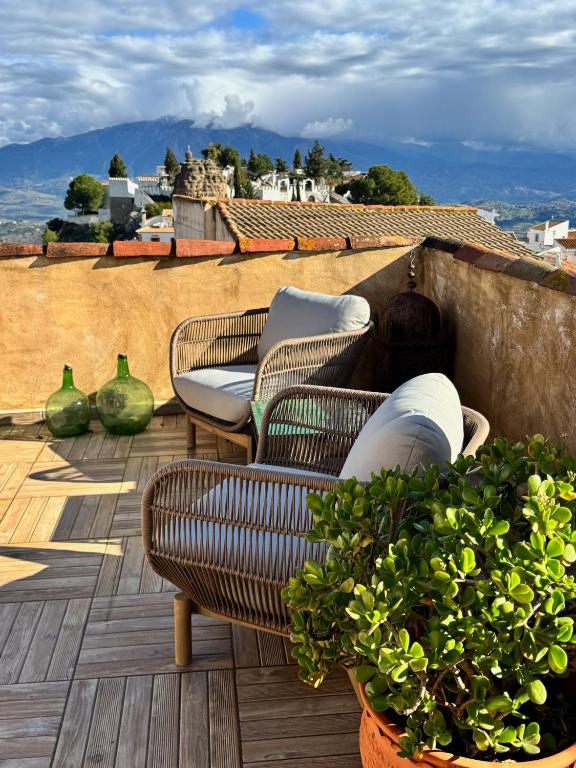 Casa Maroto - Boutique Stay in het hart van Comares, Rooftop terras, uitzicht op zee en bergen, gratis wifi - Bed and Breakfast Comares