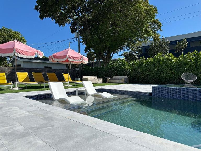 Casa Solea Cozy Private Pool Home in Miami - B&B Miami