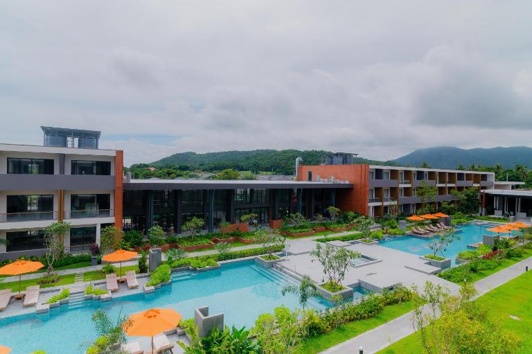 Cha Am - Hua Hin Deluxe Suite in Sunshine Prestige Resort - B&B Cha-am