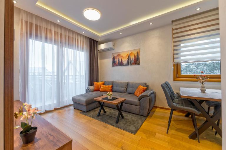 Zlatibor Apartman & SPA Pino Mons 1 - B&B Zlatibor