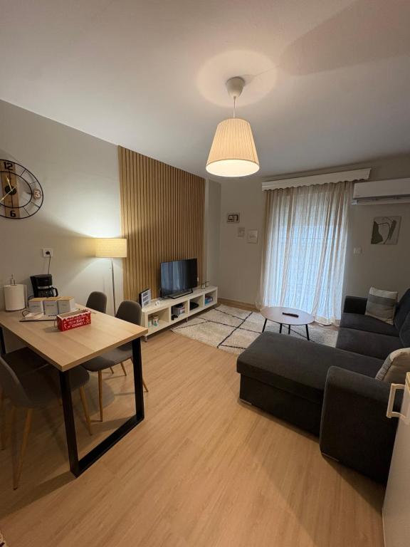 G&M Home - Ferienwohnung Elassóna