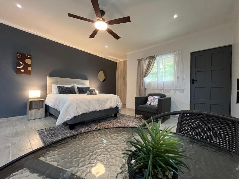 Ukosi Brisa - B&B Kloof