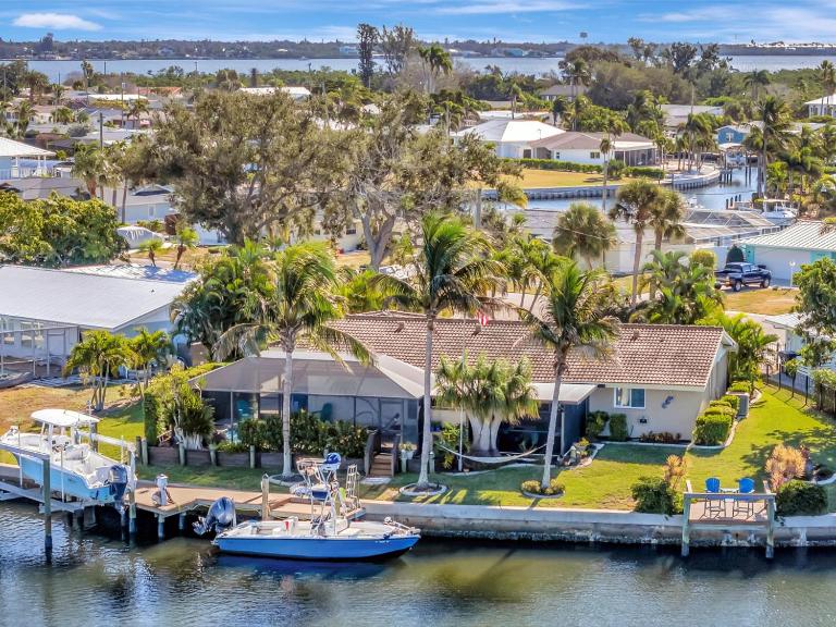 Cheerful Serenity - Luxury Waterfront Oasis - Chambres d'hôtes Bradenton