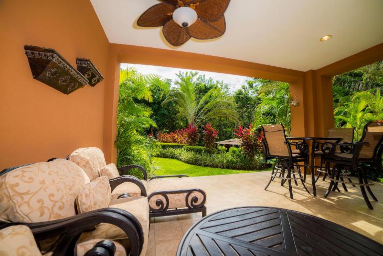 Veranda 1E 3 bdr Garden View in Los Suenos - B&B Herradura