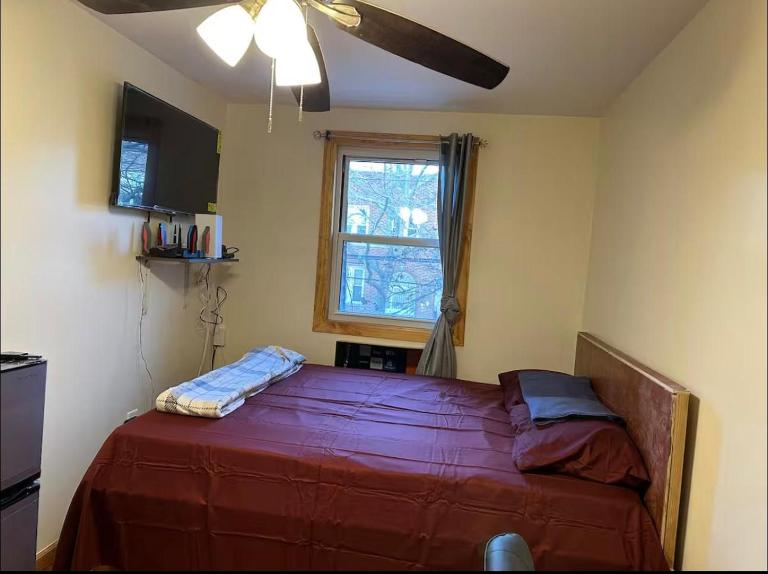 Hazari House Pine St - B&B Brooklyn