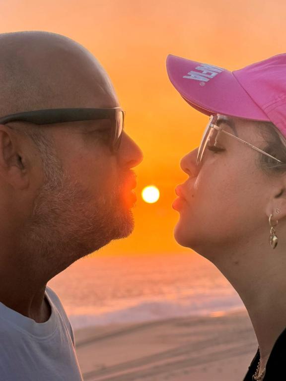 Suíte Beira Mar com Wi-Fi Ideal para Casal mobiliada - B&B Maricá