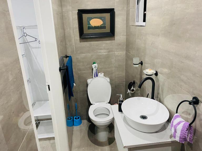 Singing Birds Guest 2 - Bed and Breakfast Johannesburg