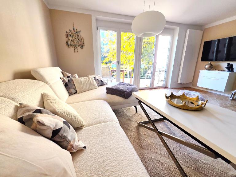 Jeanys Walhalla Suite in Donaustauf 11 km von Regensburg am Donauradweg - B&B Donaustauf