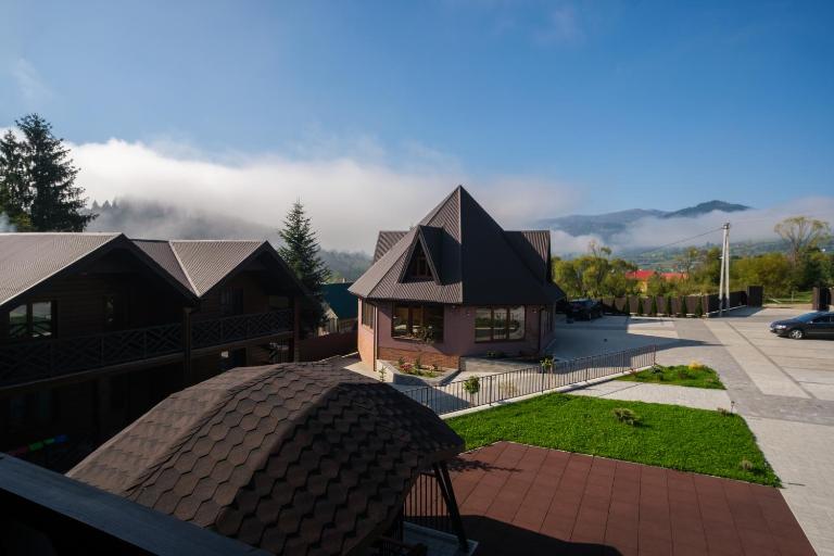 Шепіт Карпат - Chambres d'hôtes Yasinia