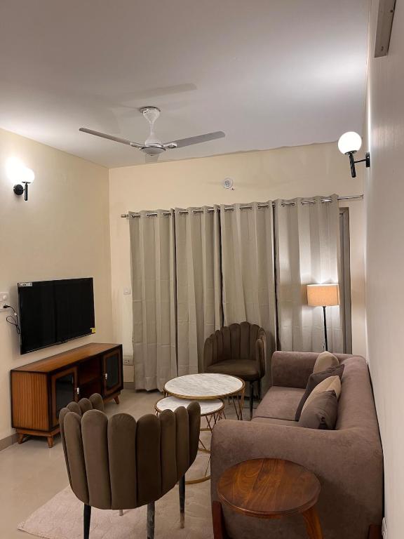 The Minimal Nest - A Cozy Modern Stay in Karnal - Chambres d'hôtes Karnāl