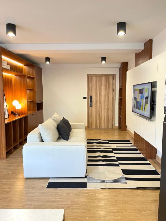 The Mid-Century near Nimman I Spacious - B&B Chiang Mai