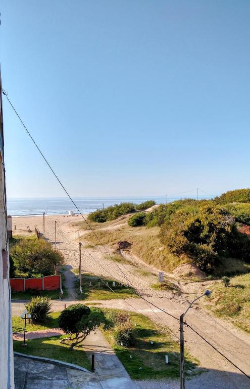 Villa Gesell a 50 metros de la playa - B&B Villa Gesell