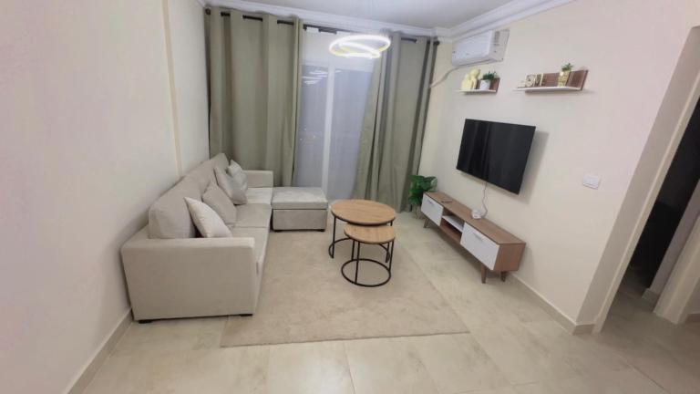 Madinaty New Furnished Apartment in front of all services - Bed and Breakfast Madinaty