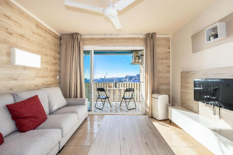 Train & Beach - Marina - Unik Vacation - B&B Tarragona