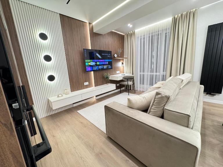 Luxury Apartment with Balcony and Parking - B&B Chișinău