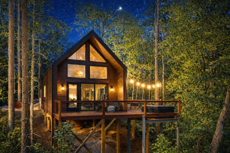 Hightower Cabin at Pine Valley - B&B Cleveland