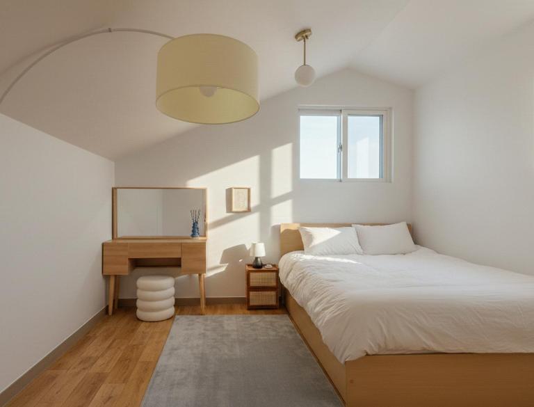 Stay DAON 10 mins to AREX Hongdae Station Private 4 Bedroom House with 4 Queen Beds - B&B Seul