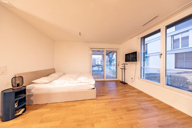 The R Apartment Vogelberg, Gym, Balkon, Parking - Bed and Breakfast Balsthal